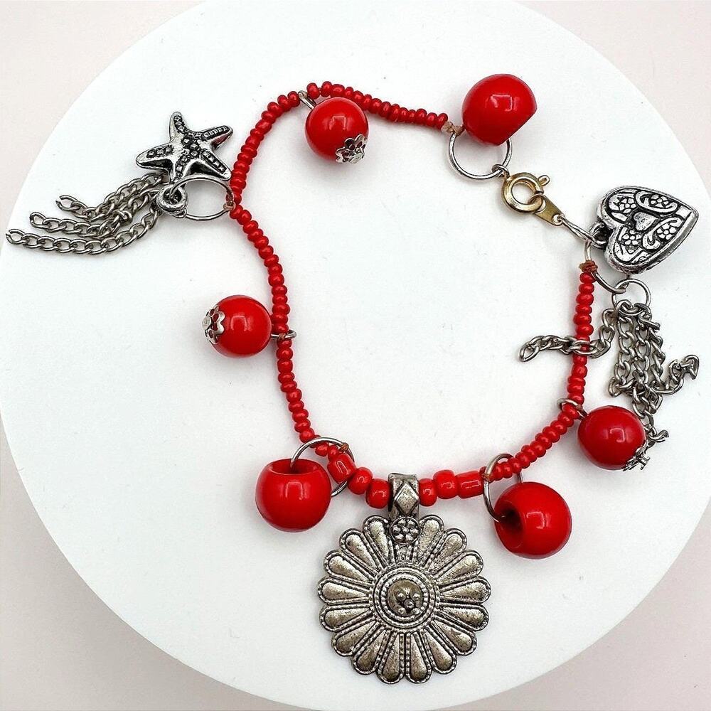 Vintage 90s Seed Beaded Silver Tone Flower Starfish Heart Charm Bracelet Jewelry